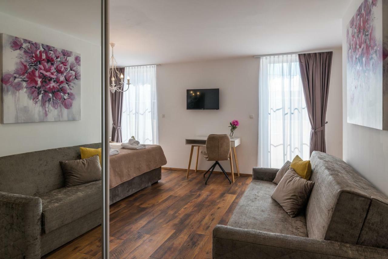 Sobe "Galeb" Hotel Vrbnik Eksteriør billede