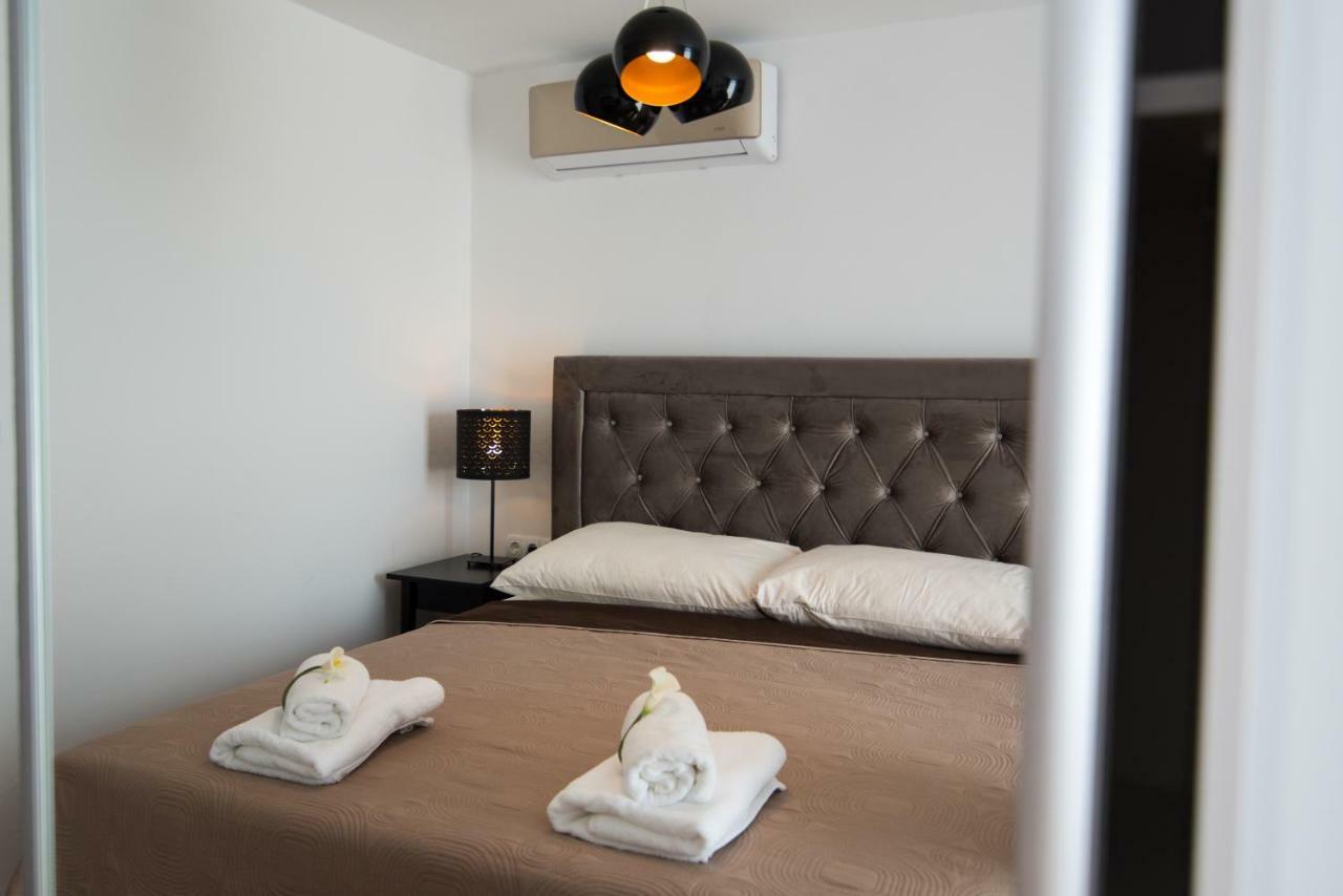 Sobe "Galeb" Hotel Vrbnik Eksteriør billede