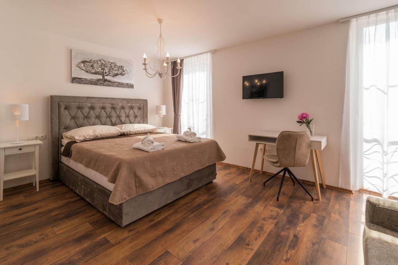 Sobe "Galeb" Hotel Vrbnik Eksteriør billede