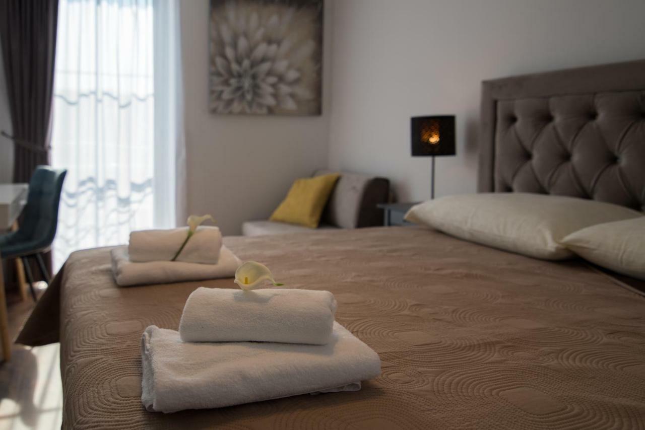 Sobe "Galeb" Hotel Vrbnik Eksteriør billede