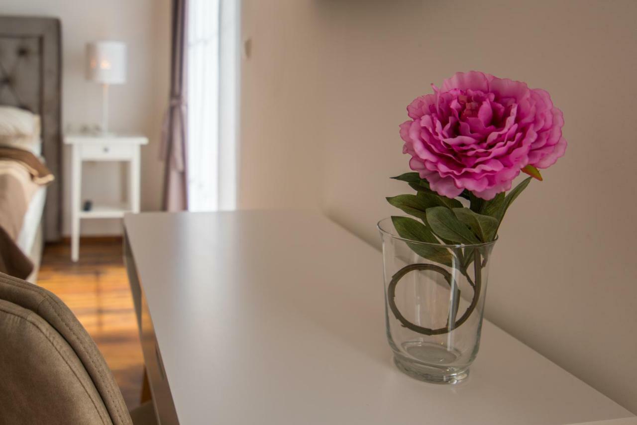 Sobe "Galeb" Hotel Vrbnik Eksteriør billede
